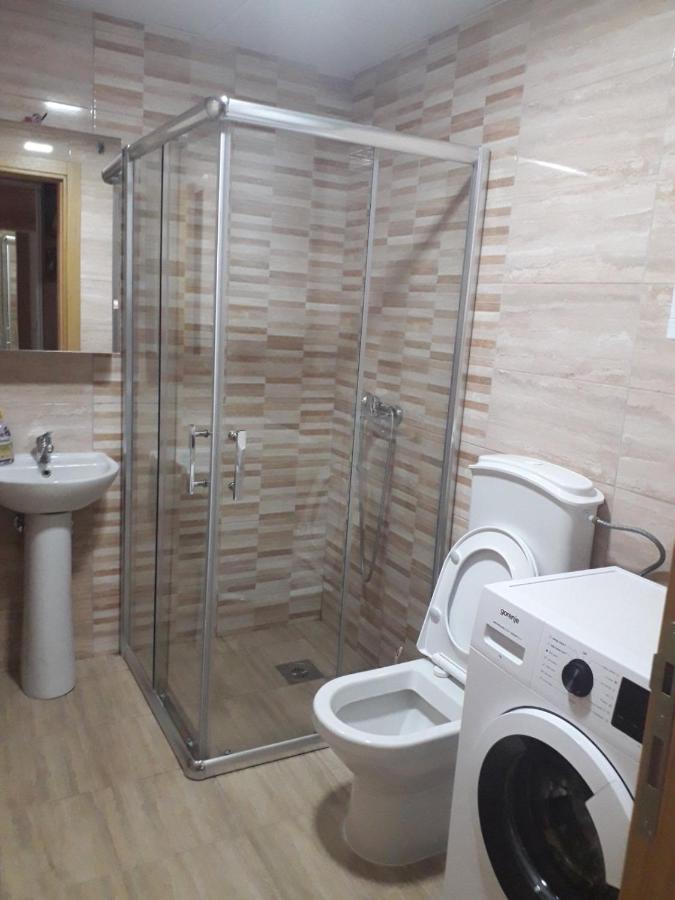 Maya Apartment Szkopje Kültér fotó